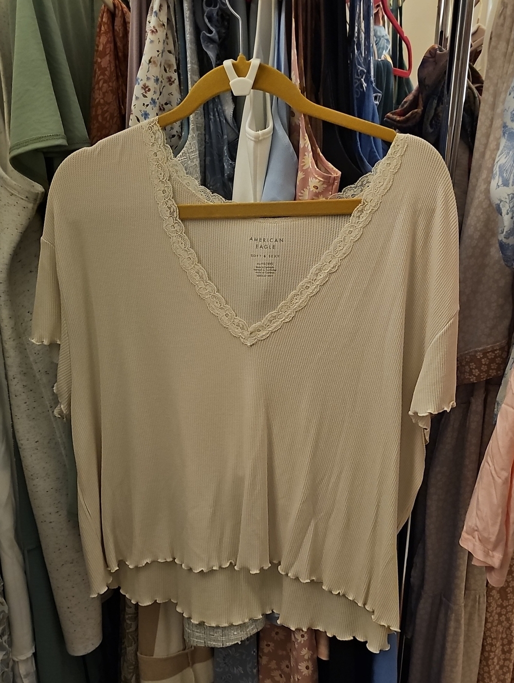 aerie Cream Short Sleeve V-Neck Ribbed Tee with Lace Trim